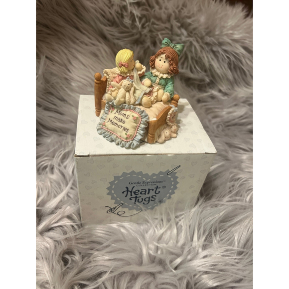 Heart Tugs San Francisco LOVE MAKES THE WORLD (moms make memories ) - Picture 2 of 5